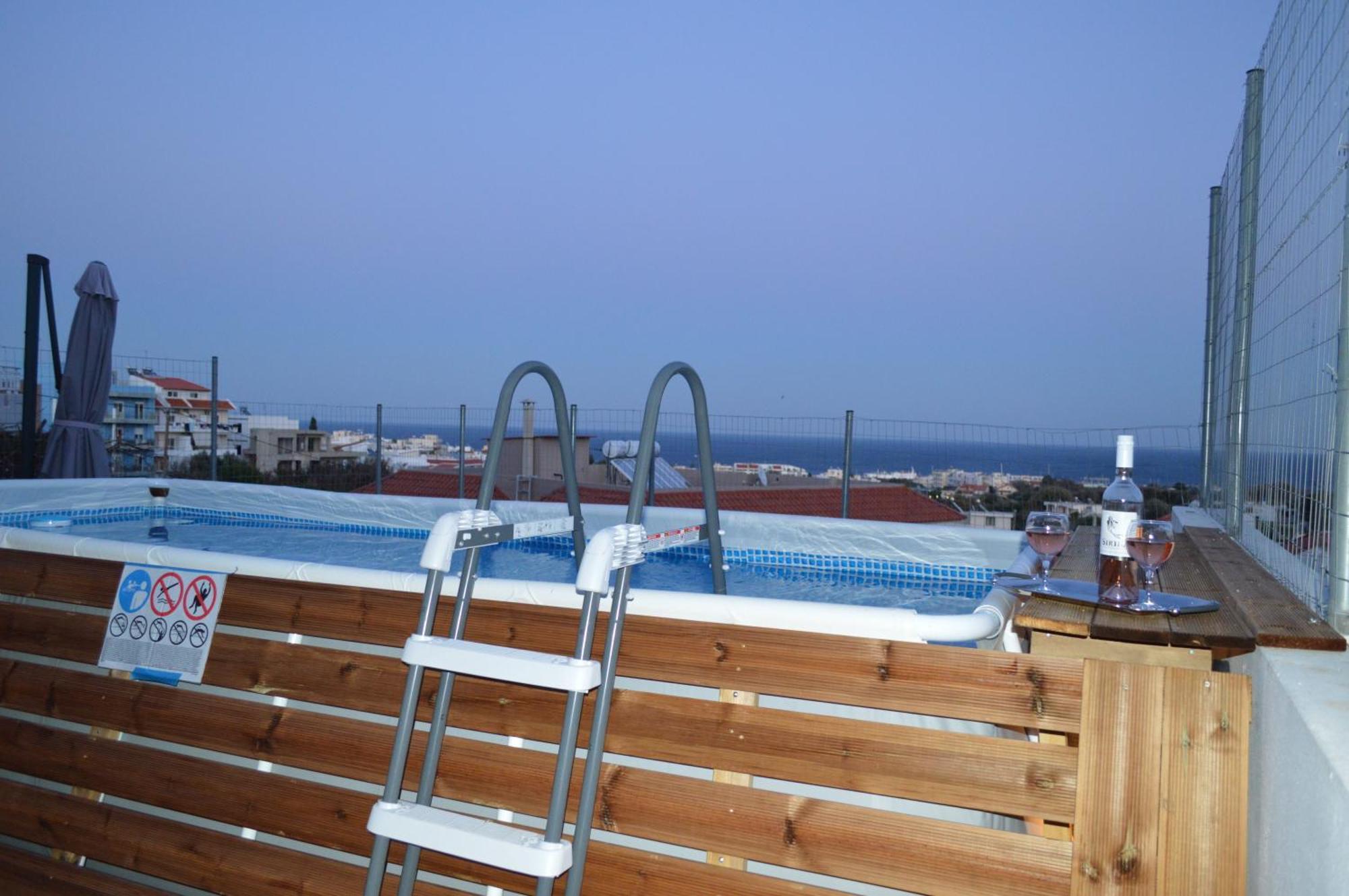 Sea View Sunrise Luxury Apartament *