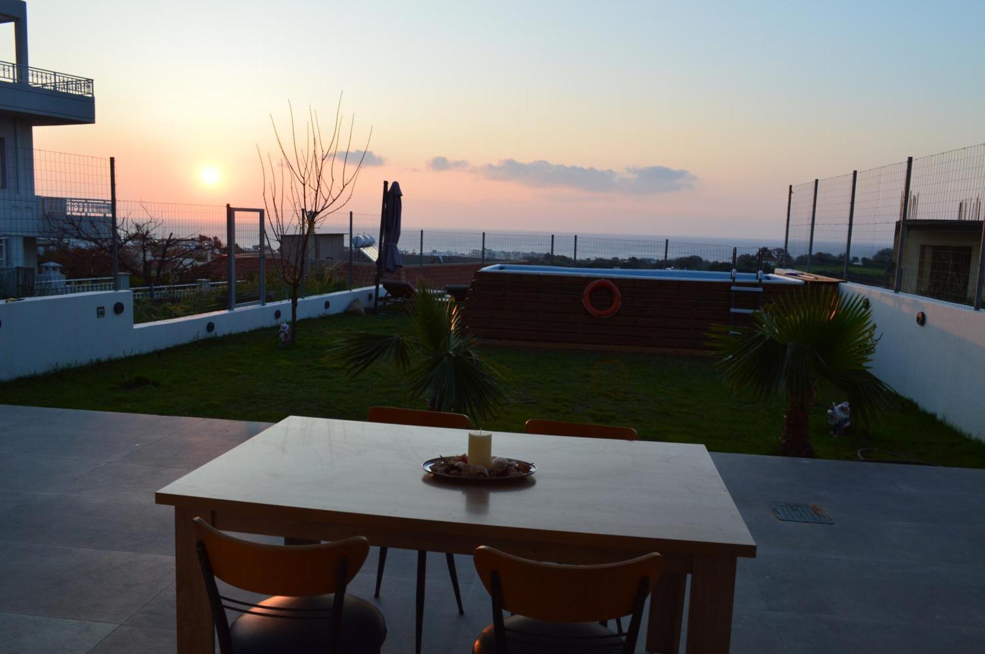 Apartment Sea View Sunrise Luxury
